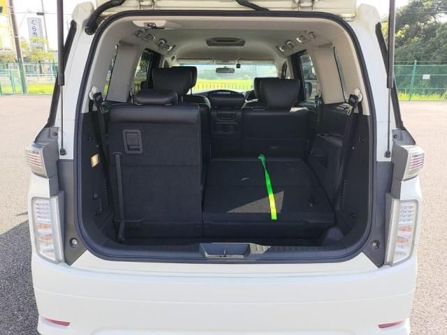 NISSAN ELGRAND 2016