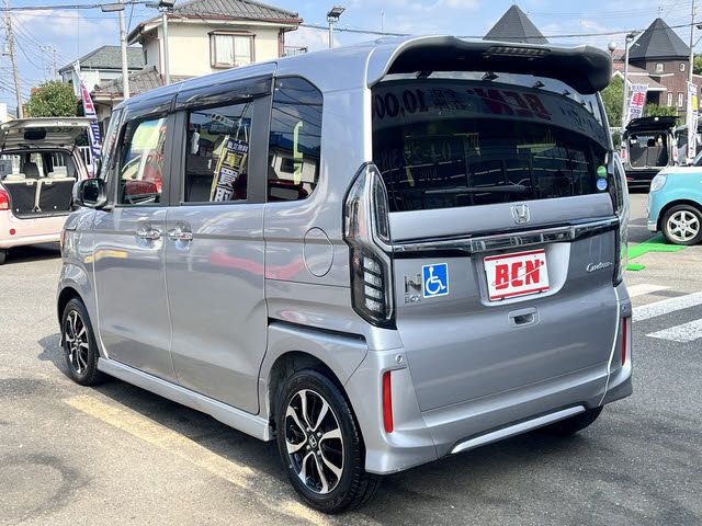 HONDA N BOX CUSTOM 2019