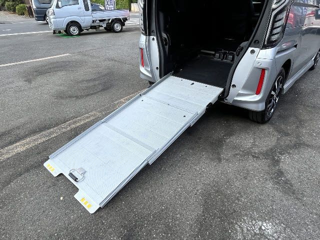 HONDA N BOX CUSTOM 2019