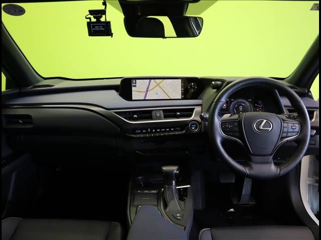 TOYOTA LEXUS UX250h 2021