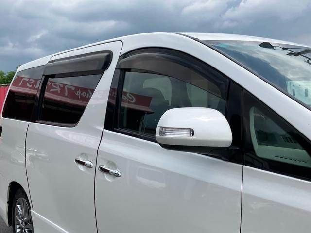 TOYOTA VELLFIRE 2010