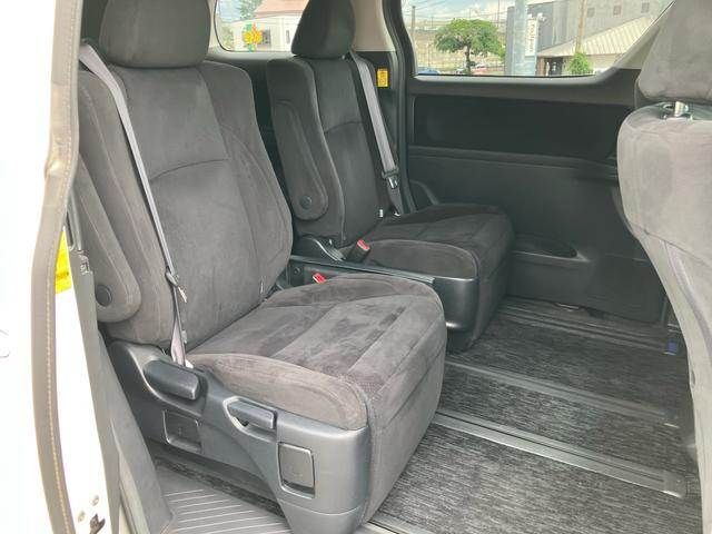 TOYOTA VELLFIRE 2010