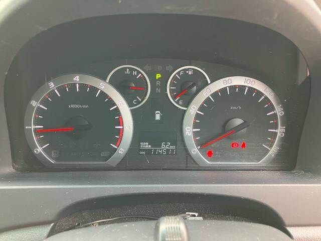 TOYOTA VELLFIRE 2010