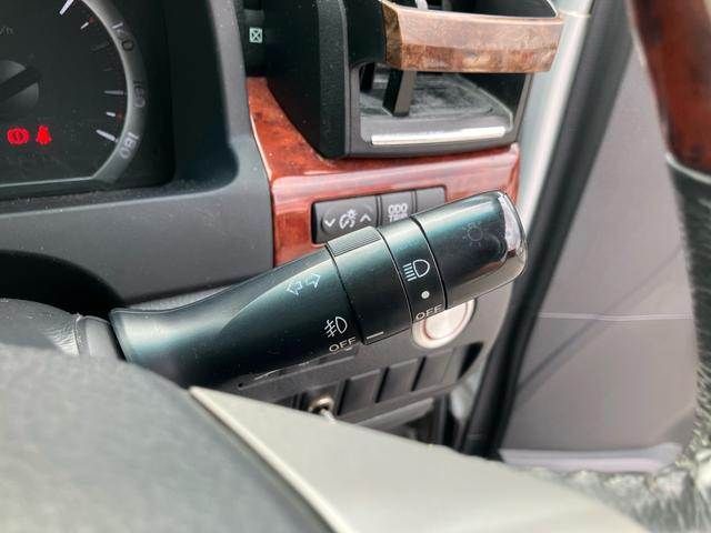 TOYOTA VELLFIRE 2010