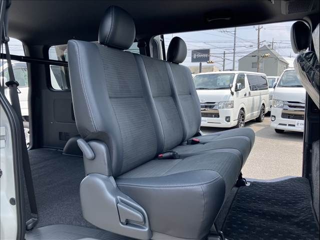 TOYOTA HIACE van 4WD 2025