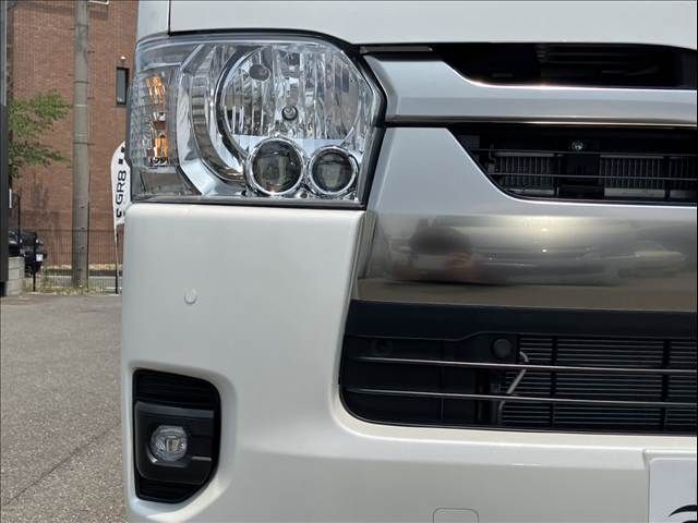 TOYOTA HIACE van 4WD 2025