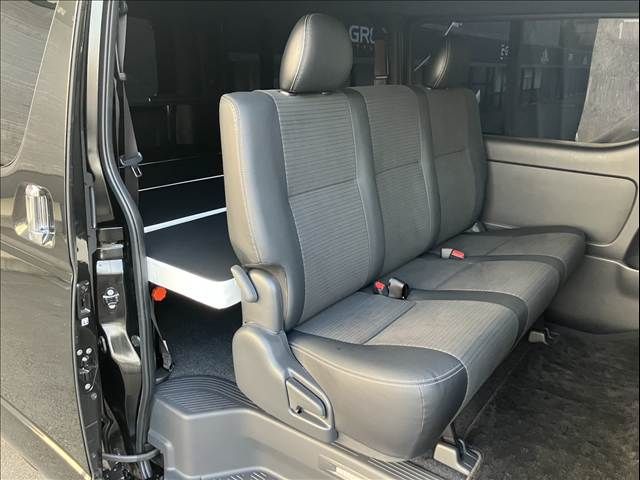 TOYOTA HIACE van 2WD 2025