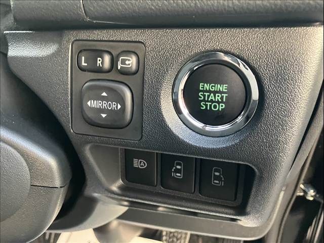 TOYOTA HIACE van 2WD 2025