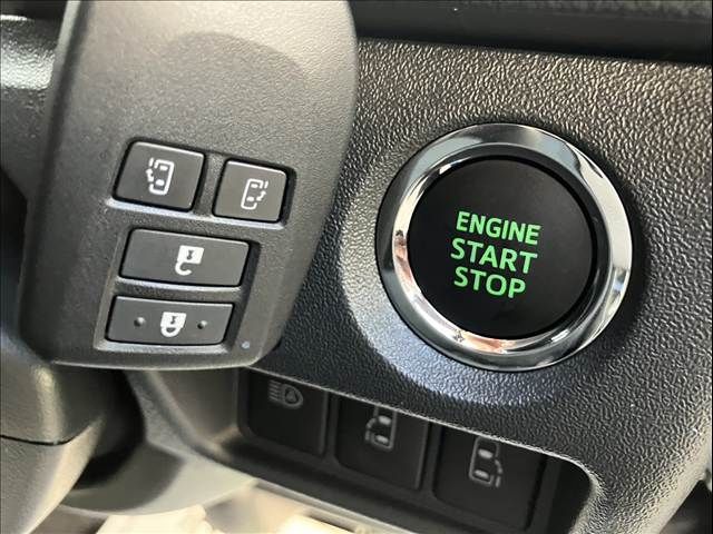 TOYOTA HIACE van 2WD 2025