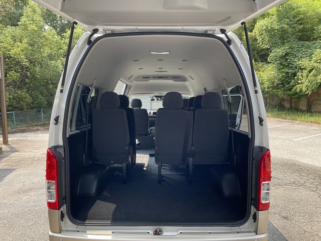 TOYOTA HIACE wagon 2019
