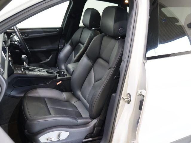 PORSCHE PORSCHE Macan 2021