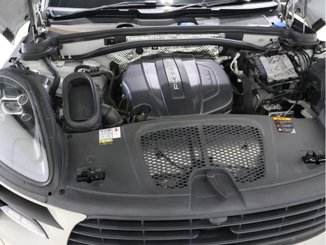 PORSCHE PORSCHE Macan 2021