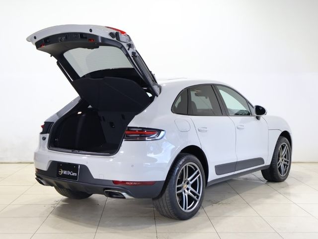 PORSCHE PORSCHE Macan 2021
