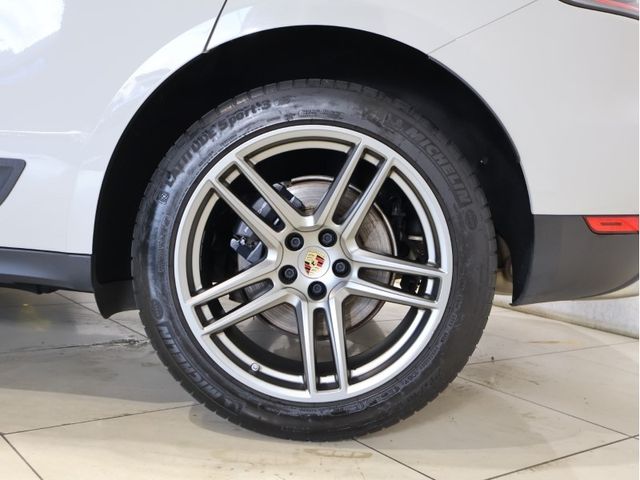 PORSCHE PORSCHE Macan 2021