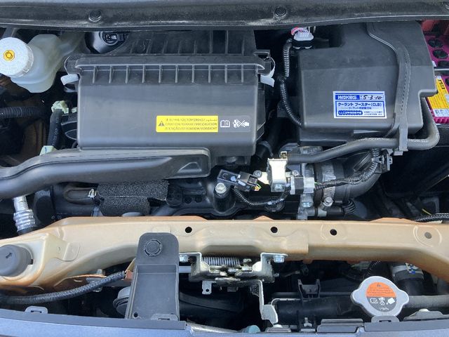 MITSUBISHI ek X 2020