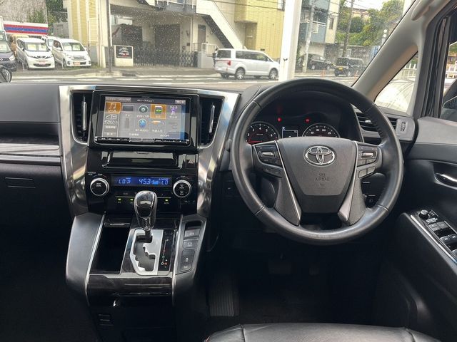 TOYOTA ALPHARD 2018