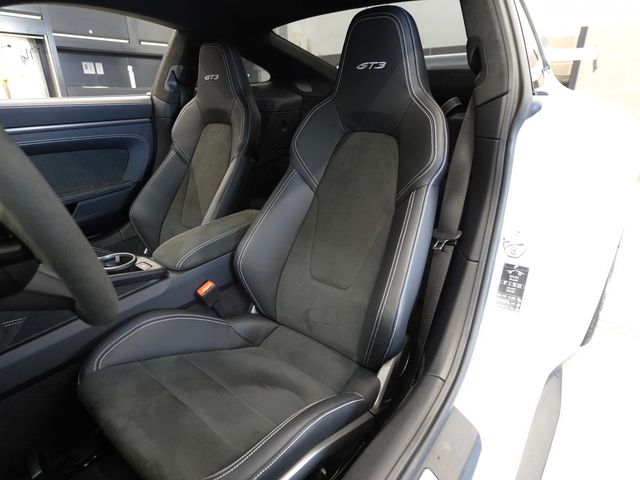 PORSCHE PORSCHE 911 2024