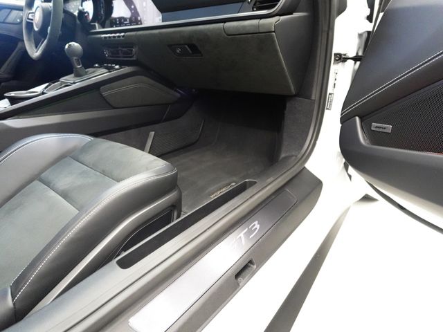 PORSCHE PORSCHE 911 2024