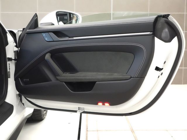 PORSCHE PORSCHE 911 2024