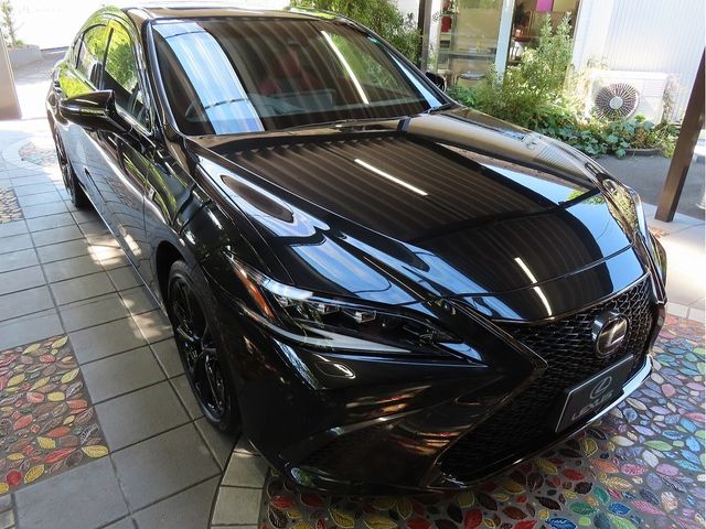 TOYOTA LEXUS ES300h 2023
