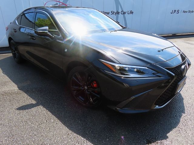 TOYOTA LEXUS ES300h 2023