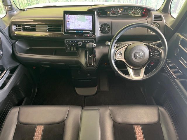 HONDA N BOX CUSTOM 2018