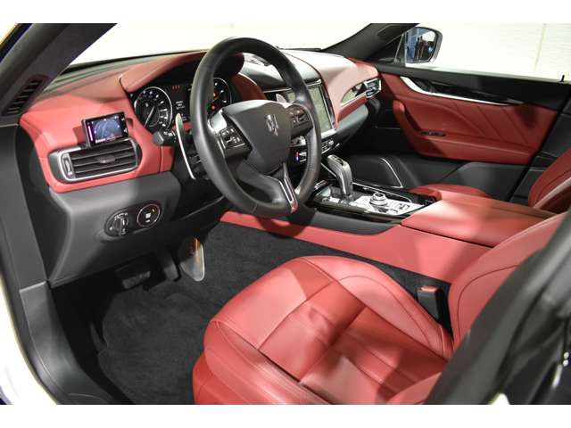 MASERATI MASERATI Levante 2024