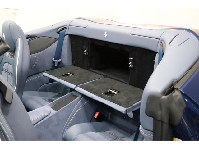 FERRARI FERRARI Portofino 2021