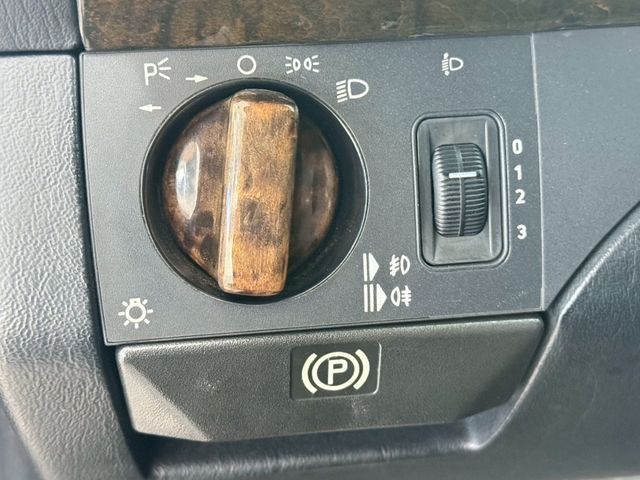 MERCEDES BENZ MERCEDES BENZ E class sedan 1994