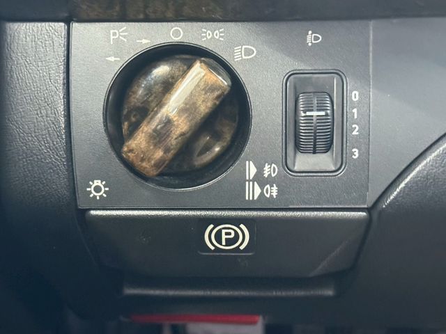 MERCEDES BENZ MERCEDES BENZ E class sedan 1994