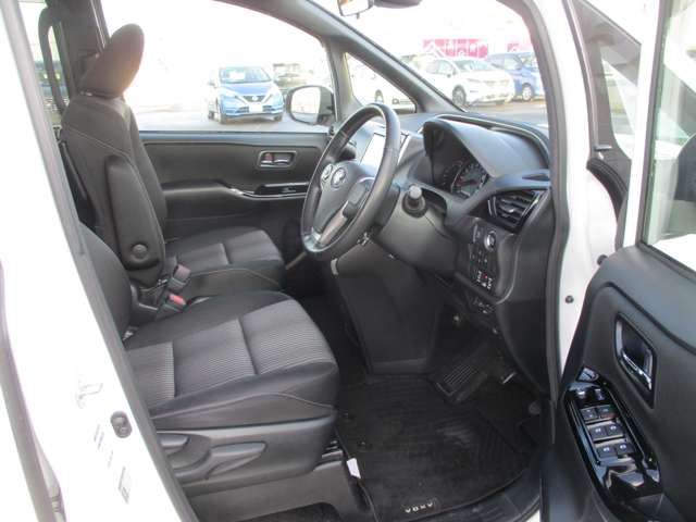 TOYOTA VOXY 4WD 2018