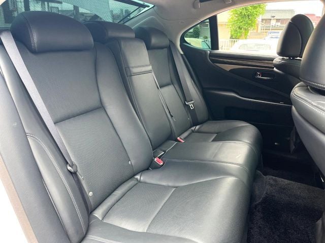 TOYOTA LEXUS LS600h 2013