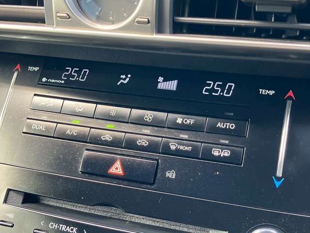 TOYOTA LEXUS IS300h 2013