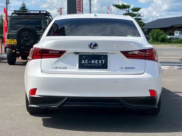 TOYOTA LEXUS IS300h 2013