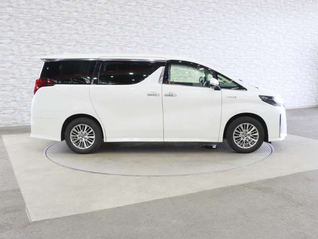 TOYOTA ALPHARD hybrid 4WD 2019
