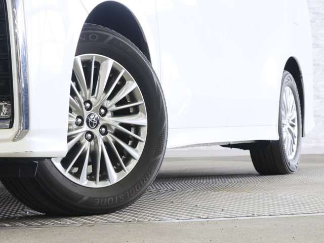 TOYOTA ALPHARD hybrid 4WD 2019