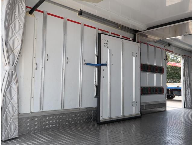 MITSUBISHI CANTER 2017