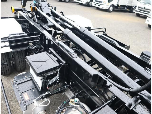 MITSUBISHI FUSOU FIGHTER 2025