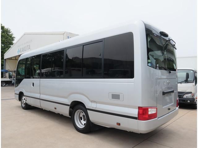 TOYOTA COASTER 2019