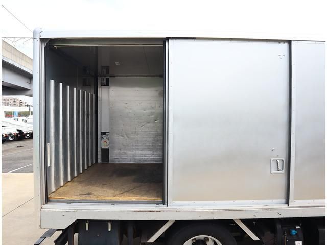 MITSUBISHI CANTER 2019