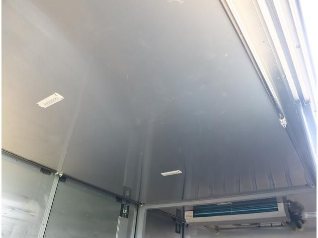 MITSUBISHI CANTER 2019