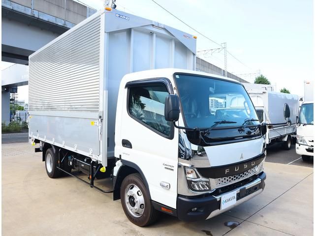 MITSUBISHI CANTER 2023