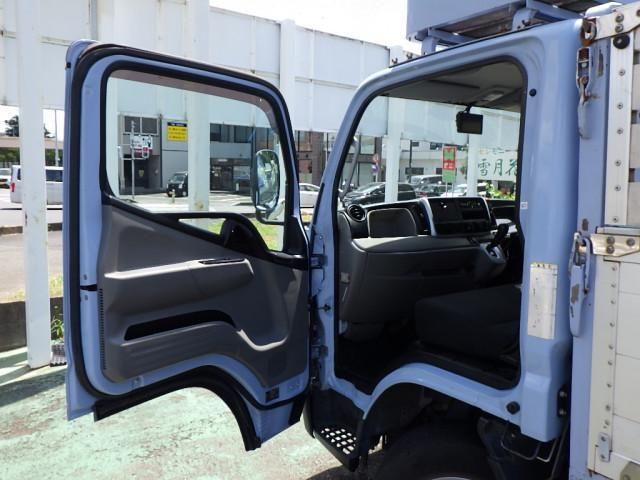 MITSUBISHI CANTER 2016