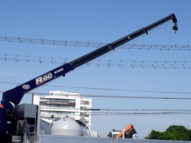 MITSUBISHI FUSOU SUPER GREAT 2013