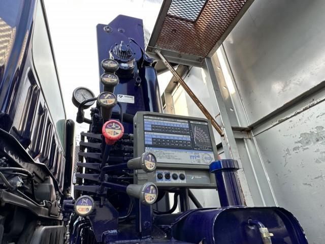 MITSUBISHI FUSOU SUPER GREAT 2013