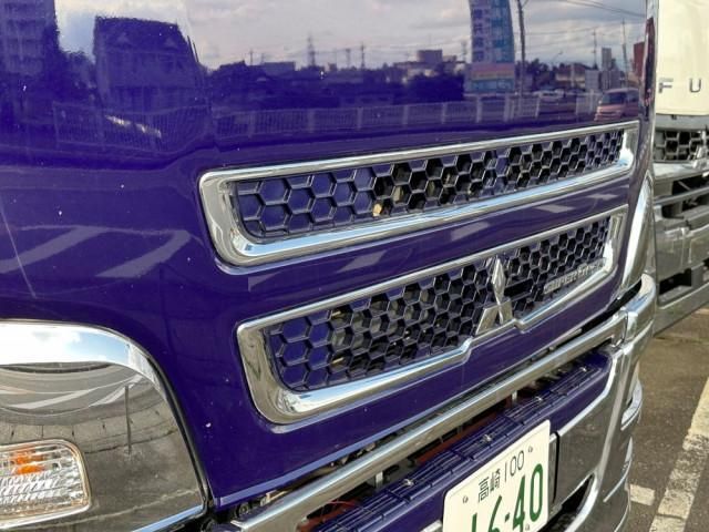 MITSUBISHI FUSOU SUPER GREAT 2013