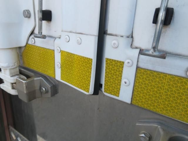 MITSUBISHI FUSOU FIGHTER 2015