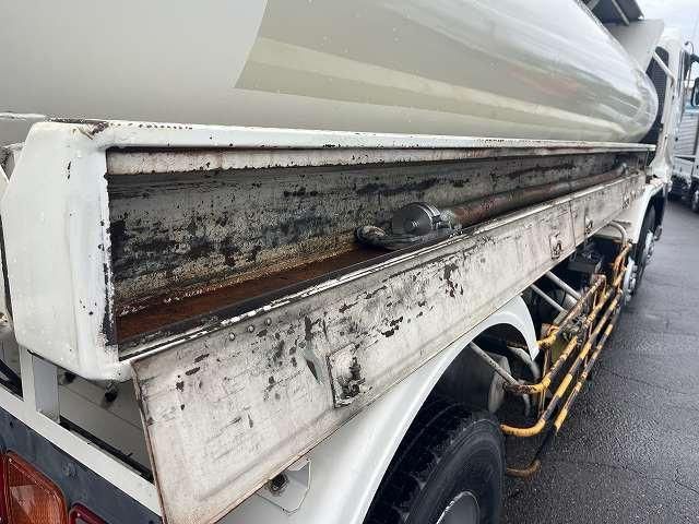 MITSUBISHI FUSOU SUPER GREAT 2004