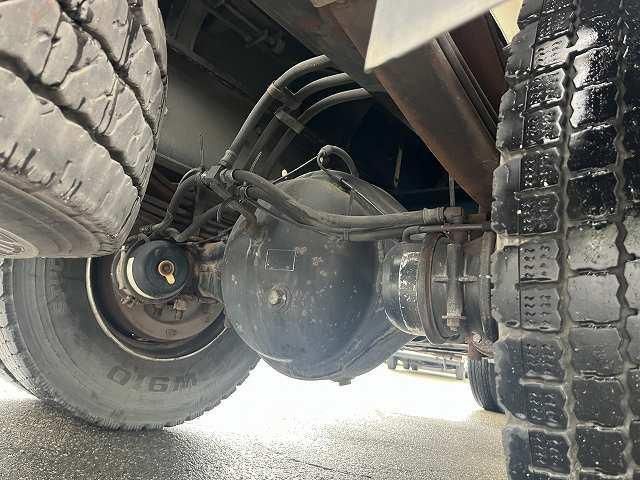 MITSUBISHI FUSOU SUPER GREAT 2004