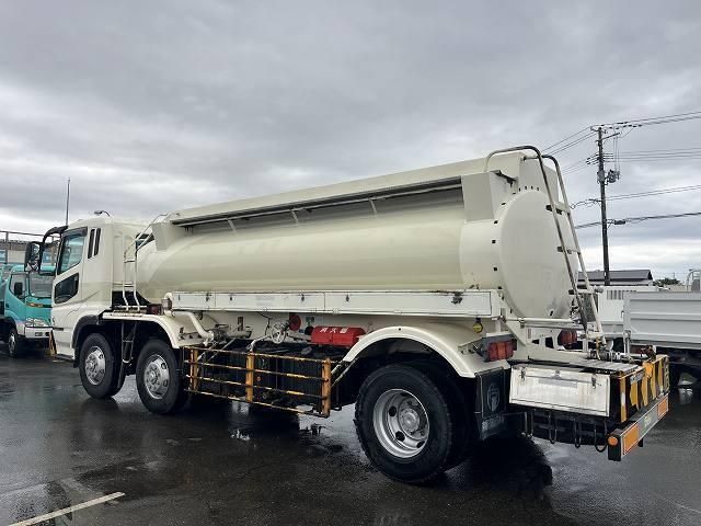 MITSUBISHI FUSOU SUPER GREAT 2004